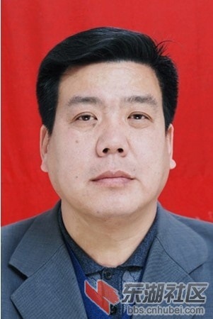 高灯登记照.jpg
