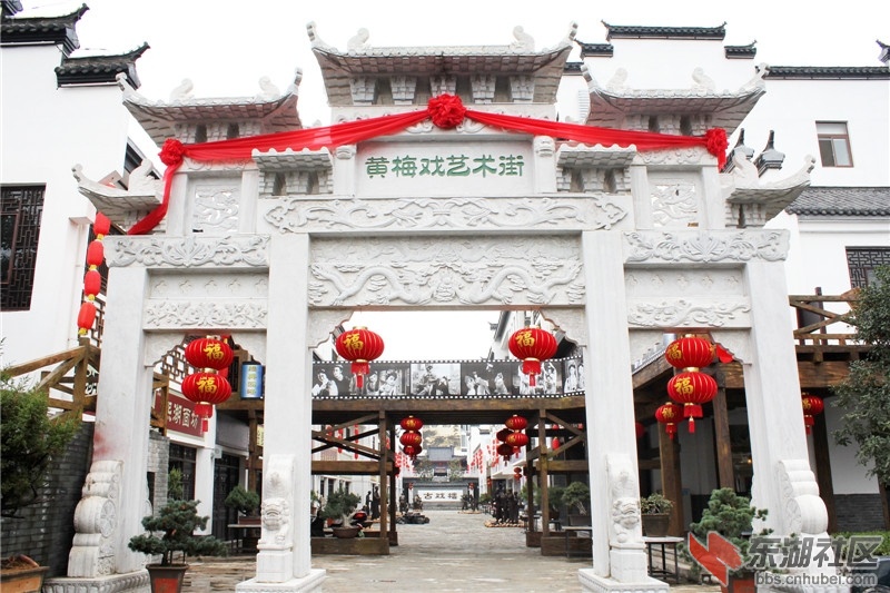 艺术街——古戏楼.jpg