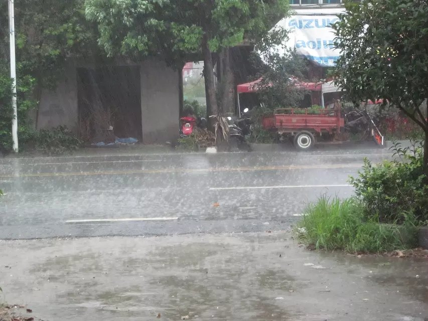 下雨3.jpg