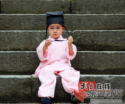 超萌“小道姑”