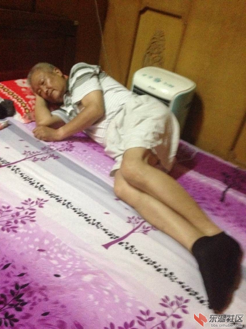 癌症晚期患者卧床照片.jpg