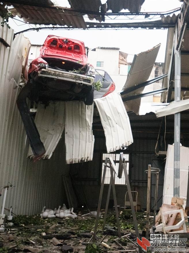 高雄爆炸事件1.jpg