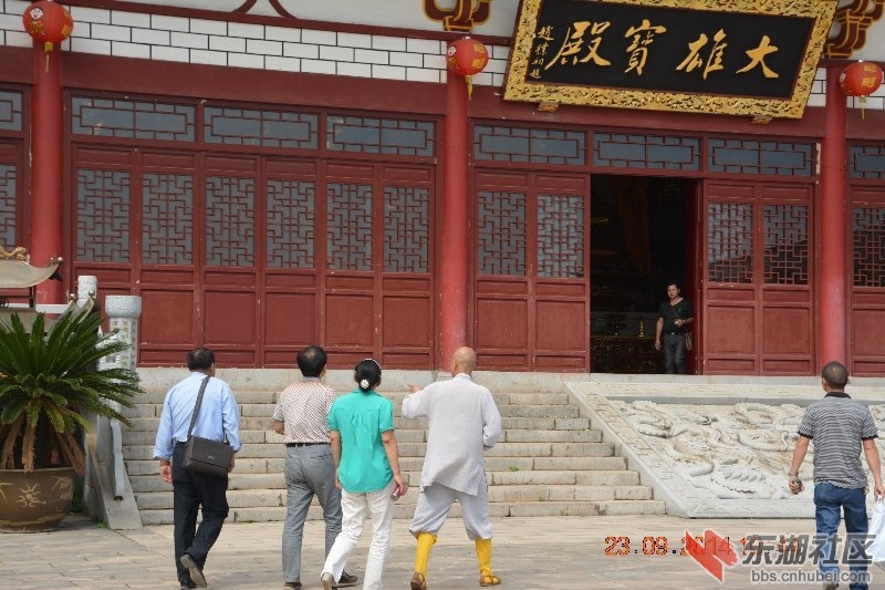 参观古灵泉寺