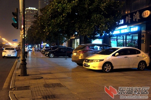 这些地方停车不罚款