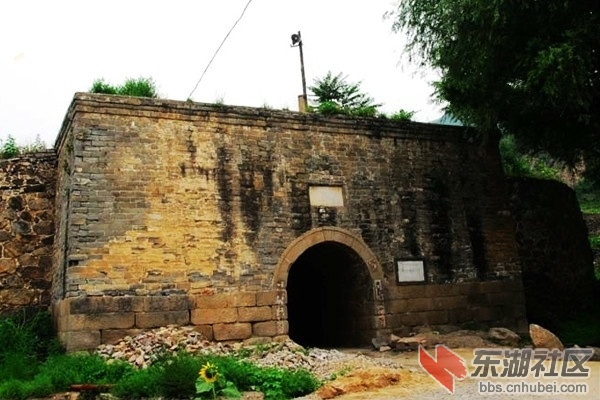 28沿河城.jpg