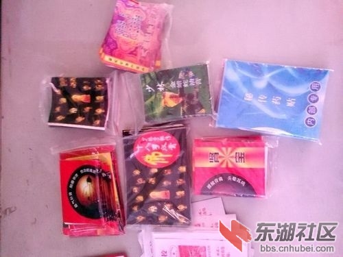 收缴的假药.jpg
