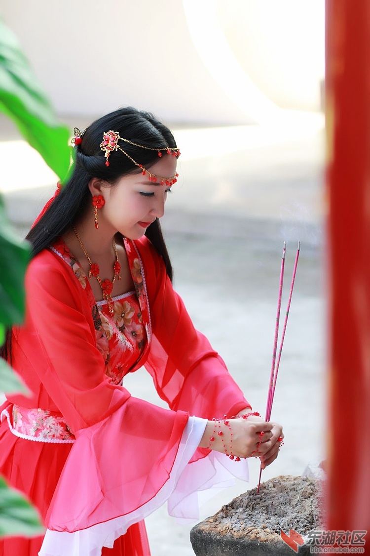 黄袍山古装美女x12.jpg