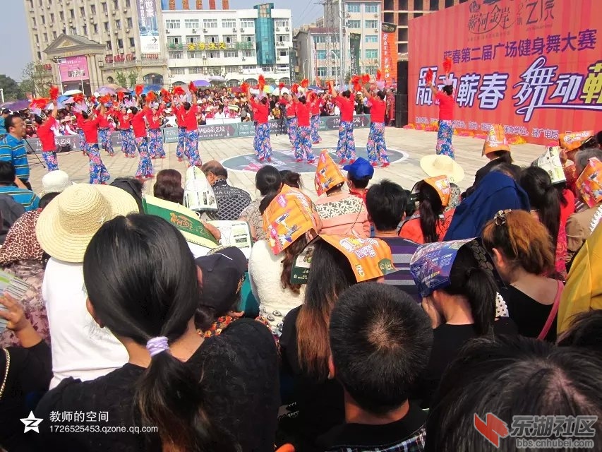广场舞蹈9.jpg