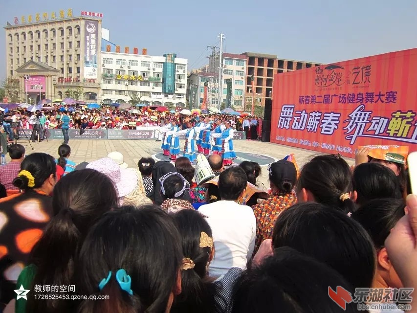 广场舞蹈15.jpg