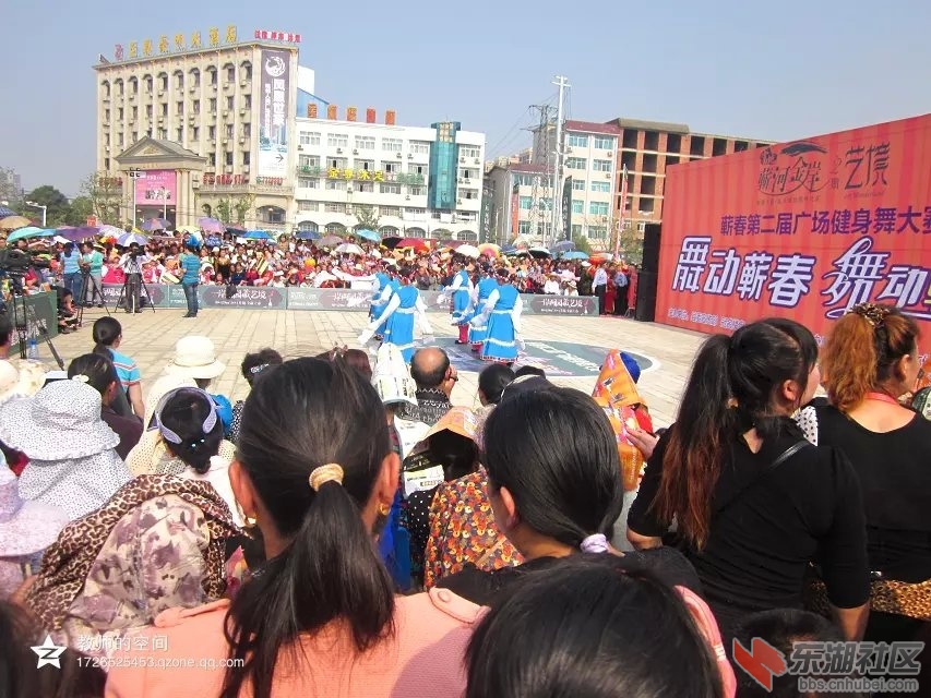 广场舞蹈16.jpg