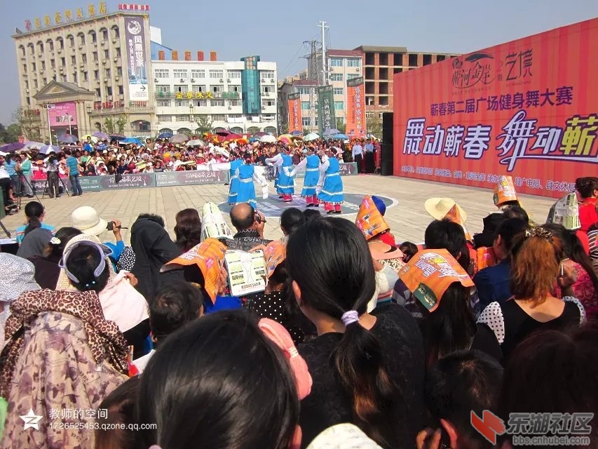 广场舞蹈17.jpg
