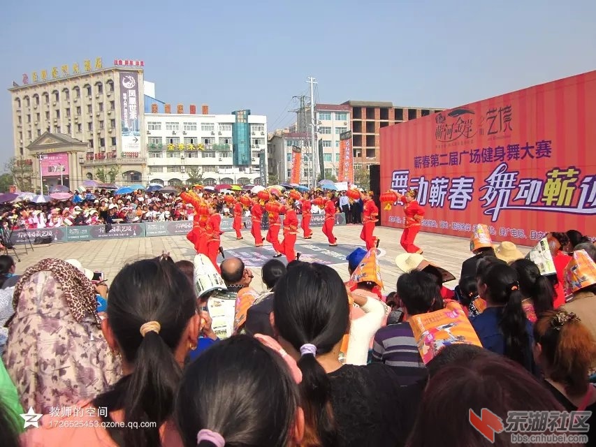 广场舞蹈19.jpg