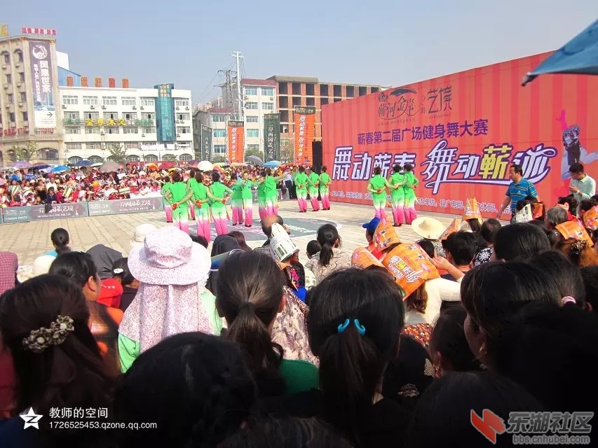 广场舞蹈28.jpg