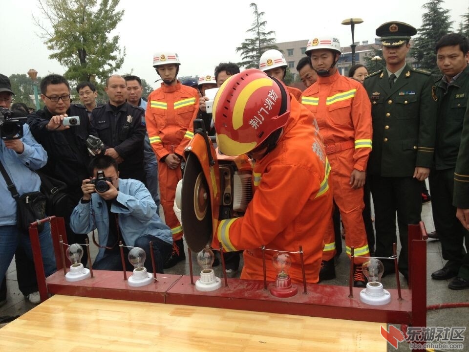 QQ图片20141107122002.jpg