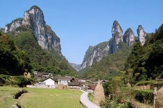 德康苗寨之山水.jpg