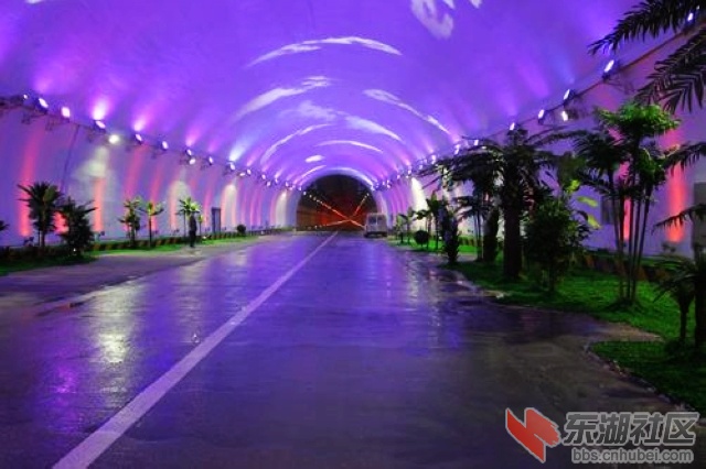 3 终南山公路隧道1.jpg