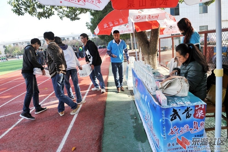 学生整箱购买.jpg