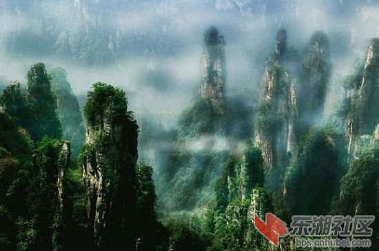 湖南张家界.jpg