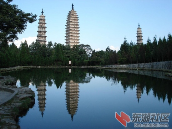 07.云南省大理崇圣寺三塔.jpg