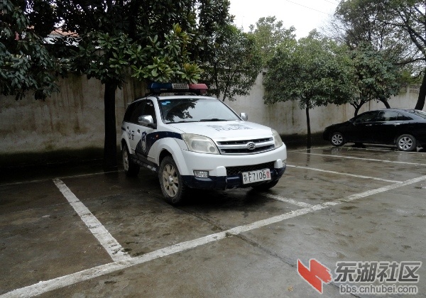 办案警车1.jpg