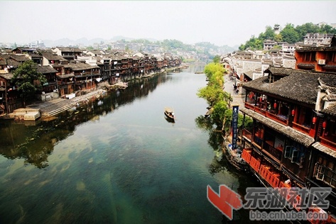 凤凰古城.jpg