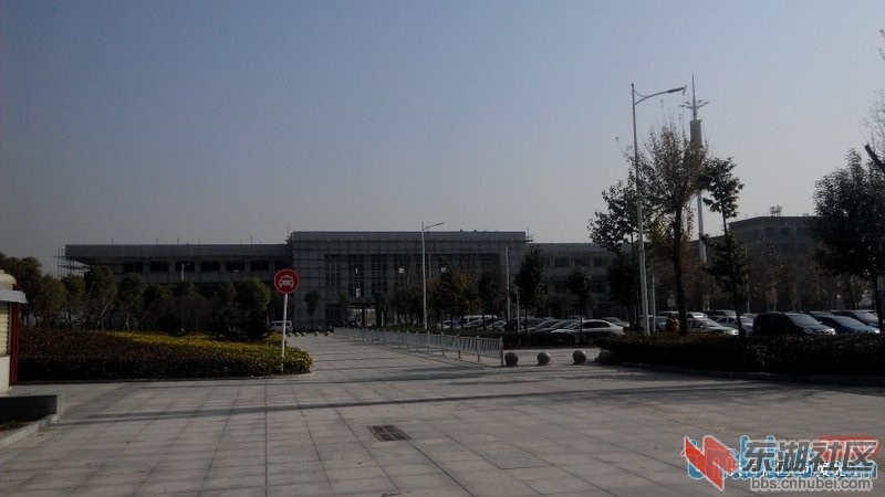 图1汽车站.jpg