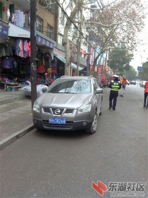 鄂HCB268   北门路.jpg