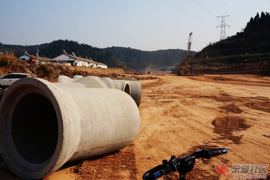 建设中的峡州大道(原东山四路 宜昌论坛 东湖社区 荆楚网