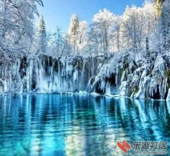 4普利特维采冰湖.jpg