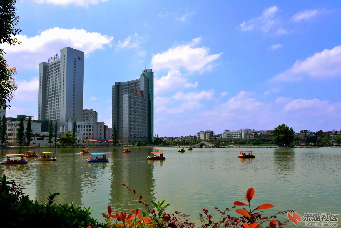 东湖.jpg