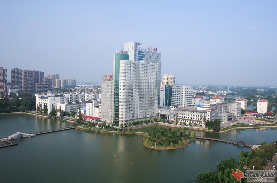 一医航拍外景5.jpg