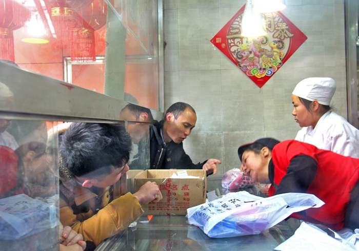 IMG_2842  sss 正月十五买汤圆 2.jpg