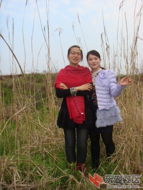 超极美女作家肖雅芳和尉兰.jpg