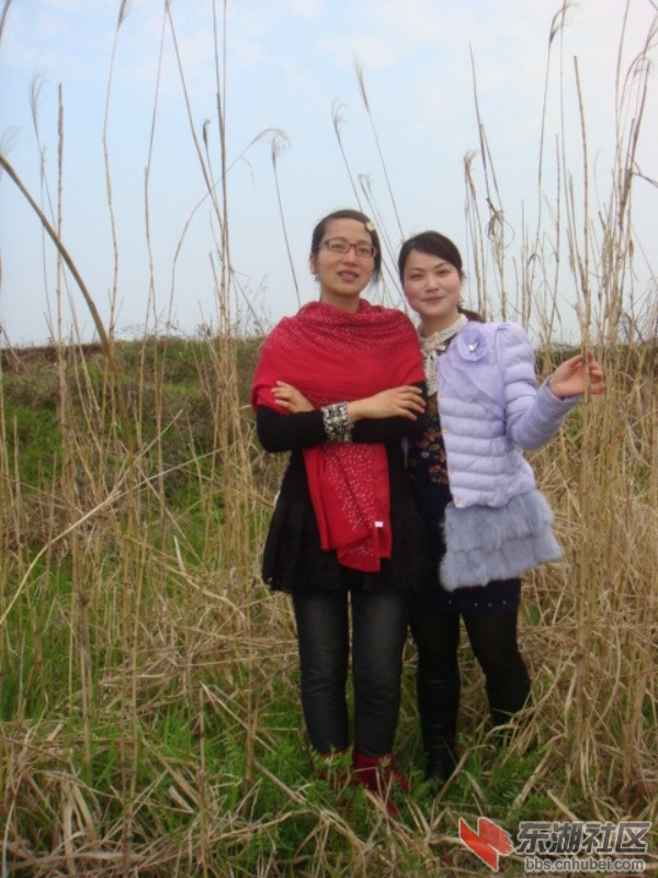 超极美女作家肖雅芳和尉兰.jpg