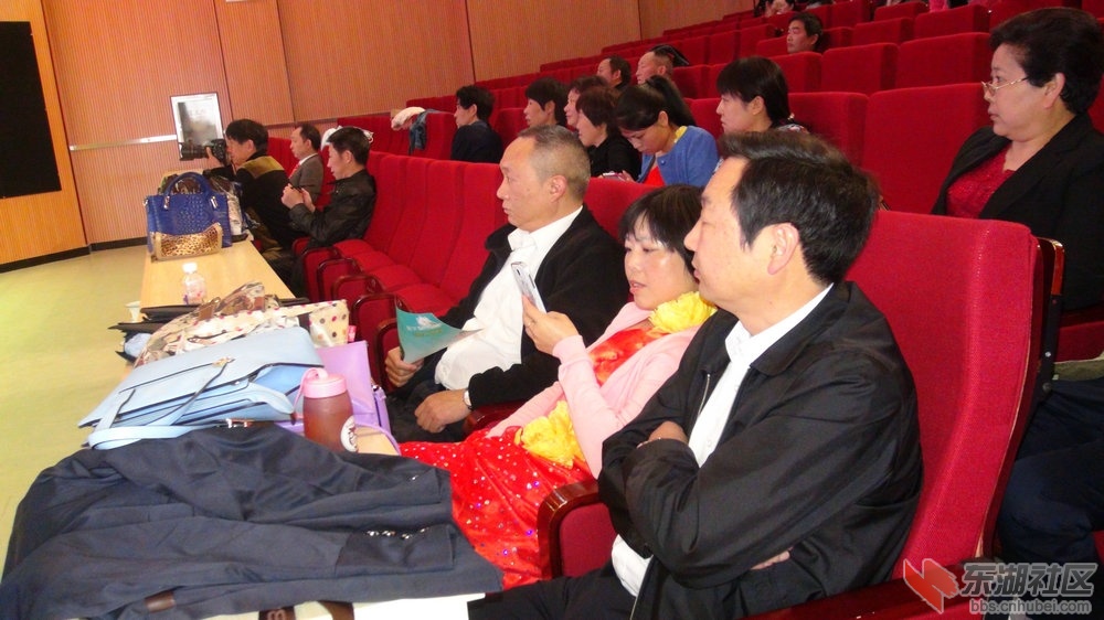 排练现场：主任亲自指导.jpg