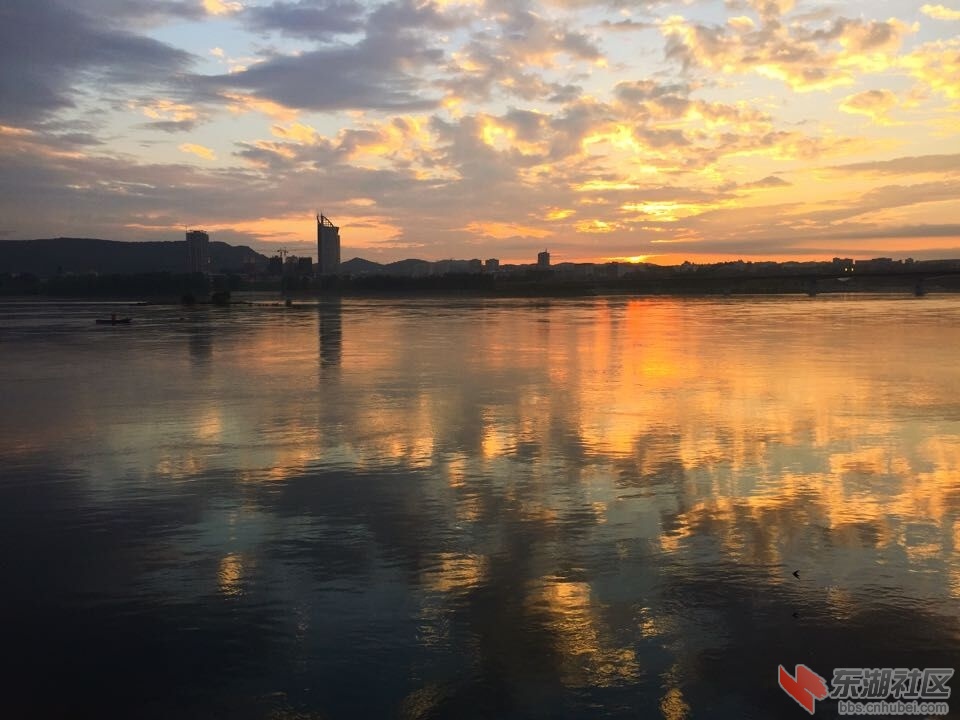 QQ图片20150630222134.jpg