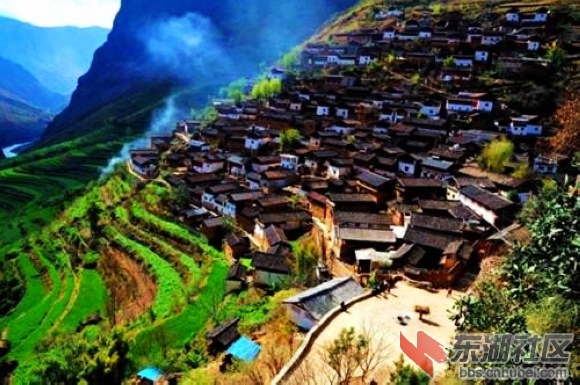 3丽江宝山石头城.jpg