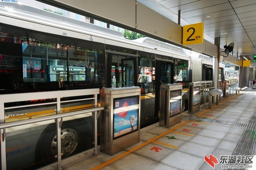 080512inxehv3vhdhfdibi.jpg