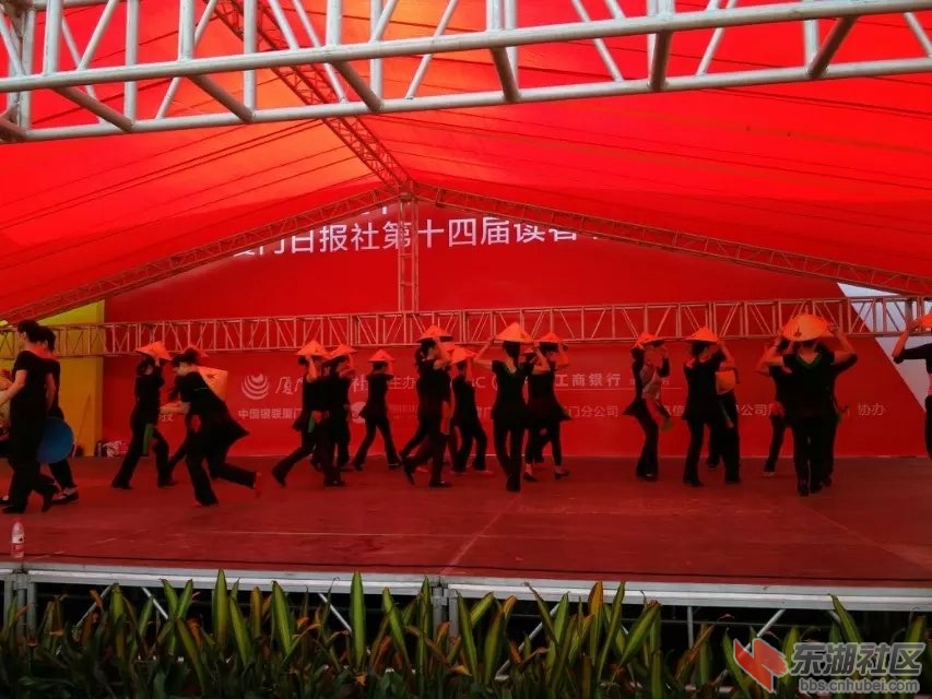 排练2_旋转.jpg