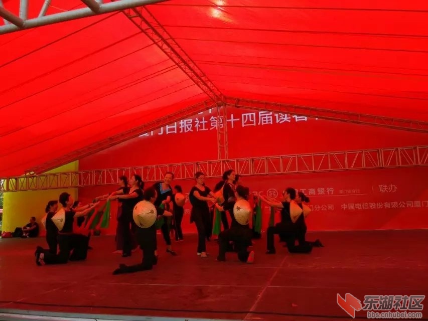 排练3_旋转.jpg