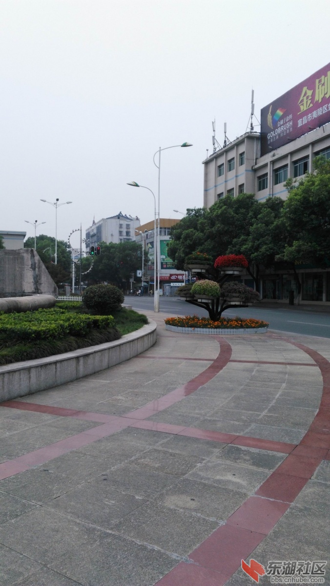 小溪塔街景