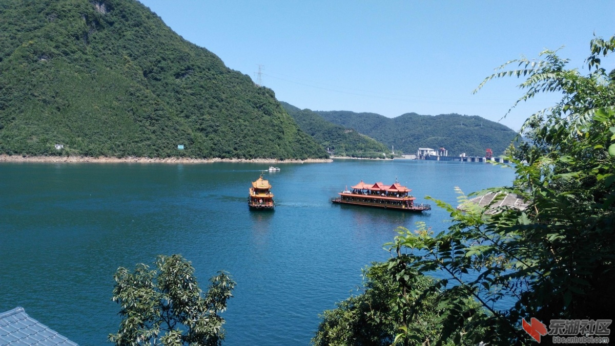 清江画廊2