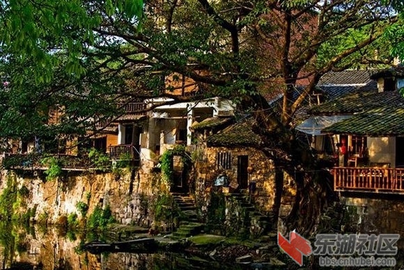 2偏岩古镇.jpg