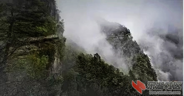 6、宜春明月山青云栈道2.jpg