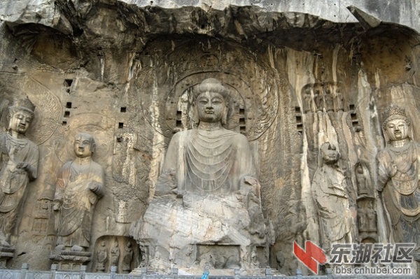 5.龙门大佛.jpg