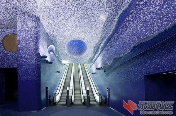 1、意大利Toledo地铁站1.jpg