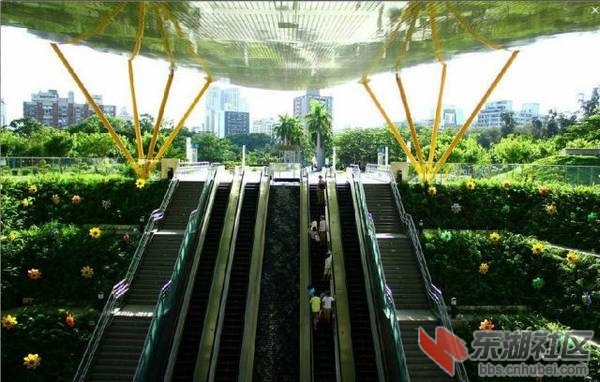 18、台湾高雄 中央公园站.jpg