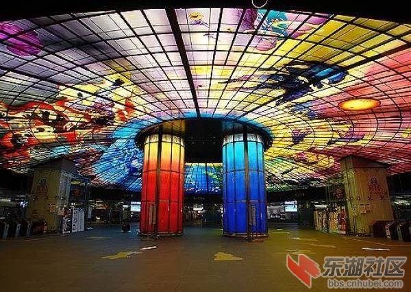 19、台湾高雄 美丽岛站.jpg