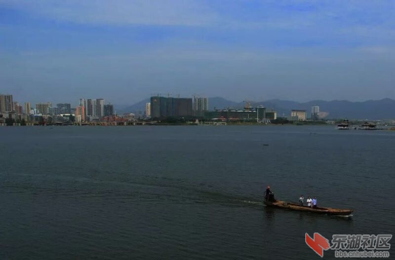 湖上看阳新