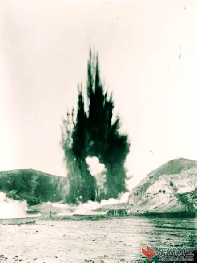3.新西兰怀芒古间歇泉2.jpg